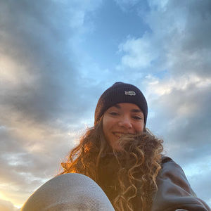 Meet your Posher, Amina